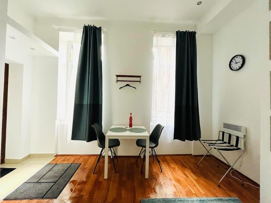 Kazy8 New Life Apartment Budapest Luaran gambar
